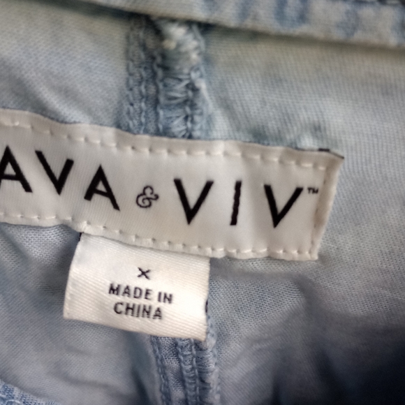 Ava Viv Women's Size X Light Wash Zip Up Denim Top - Picture 4 of 5